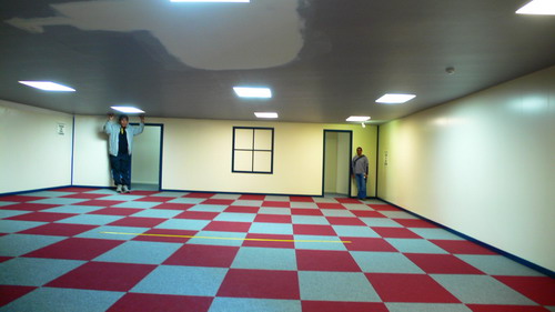   (Ames room)  11