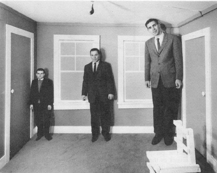   (Ames room) ::  1