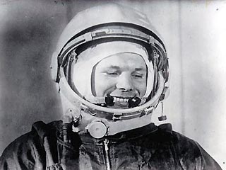 Праздники :: 12 апреля - день космонавтики