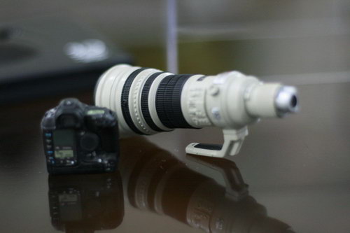 Canon  � ��������� ���� 4
